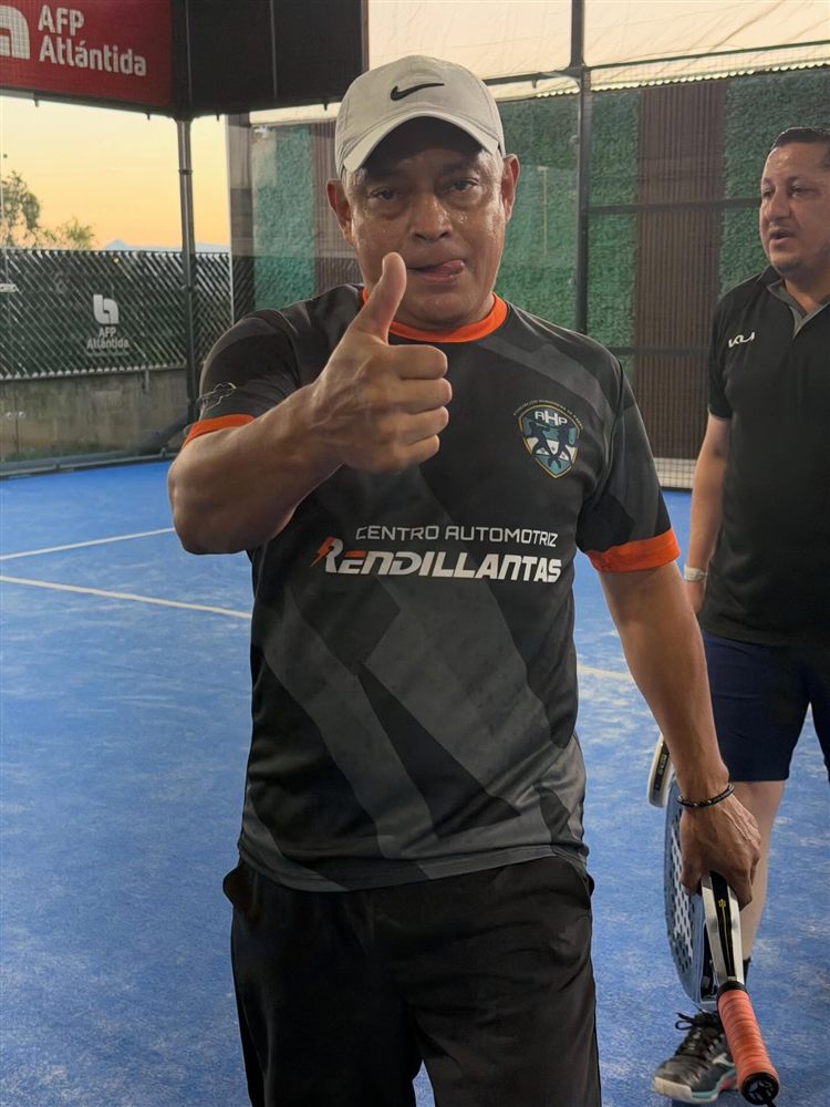 Liga +40 — acción en cancha